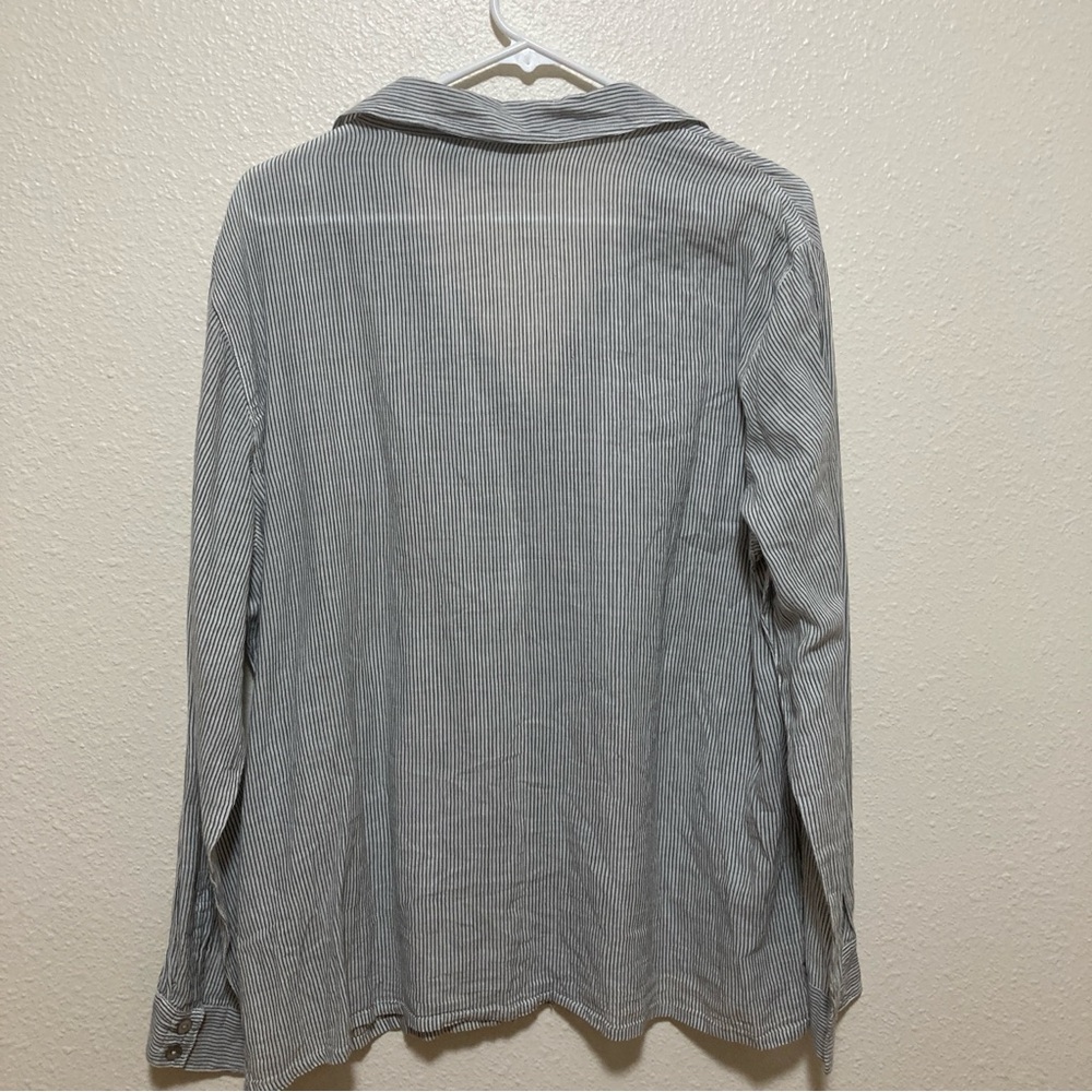 Chico's Blouse Ruffle Striped Button Up Shirt Blue White Long Sleeve Sz 3 Cotton - Picture 2 of 16